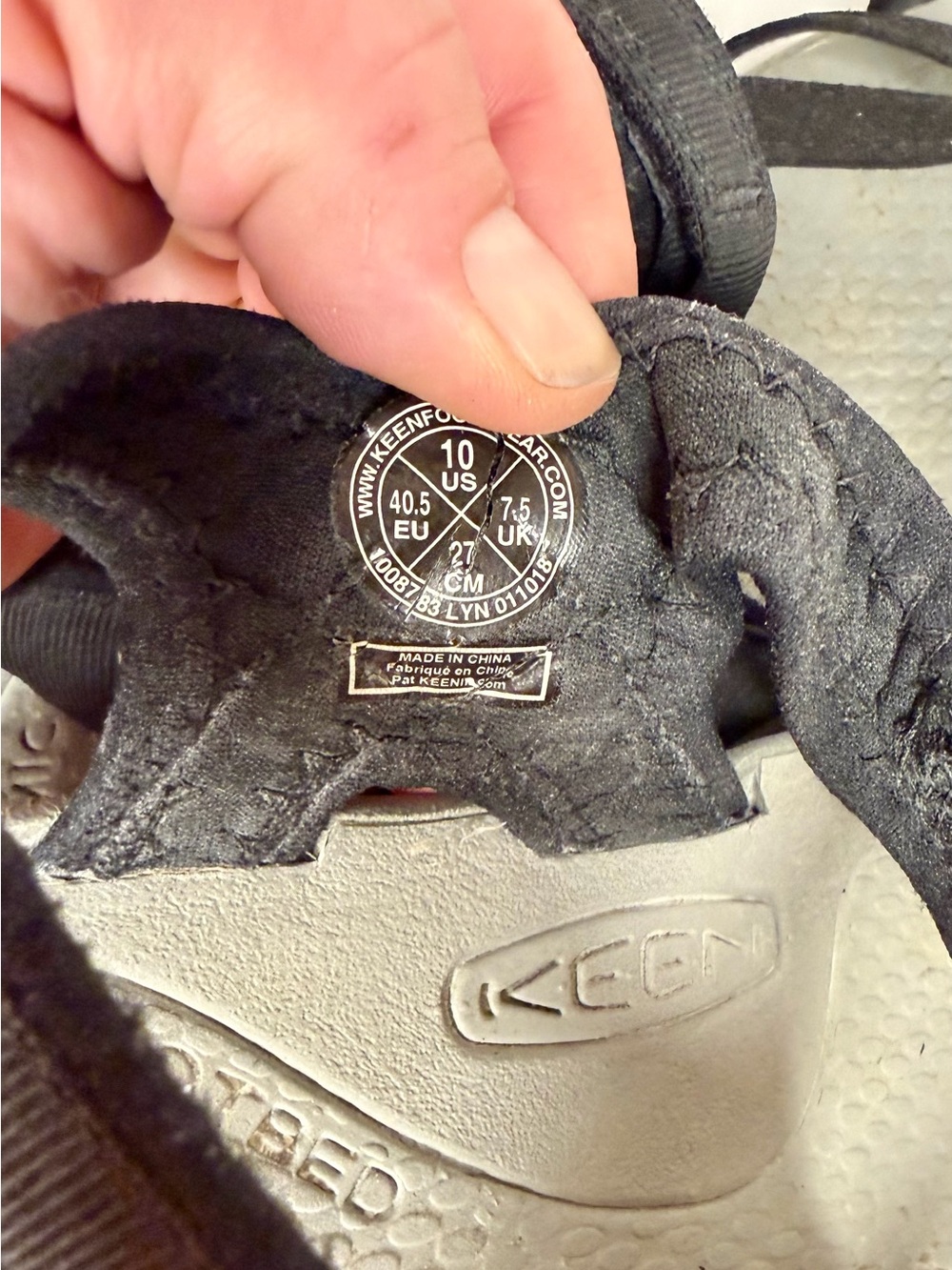 KEEN Rose Sandals Women Sz 10 Black Grey Water Hiking Sport Shoes 1008783 LYN - Picture 12 of 12